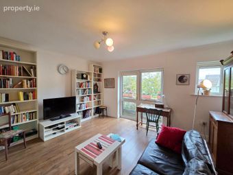 28 The Courtyard, Maelduin, Dunshaughlin, Co. Meath - Image 2