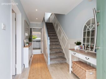 9 Highland Grove, The Park, Cabinteely, Dublin 18, Cabinteely, Dublin 18 - Image 2