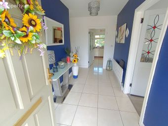 28 Parkroe Heights, Ardnacrusha, Parteen, Co. Clare - Image 2
