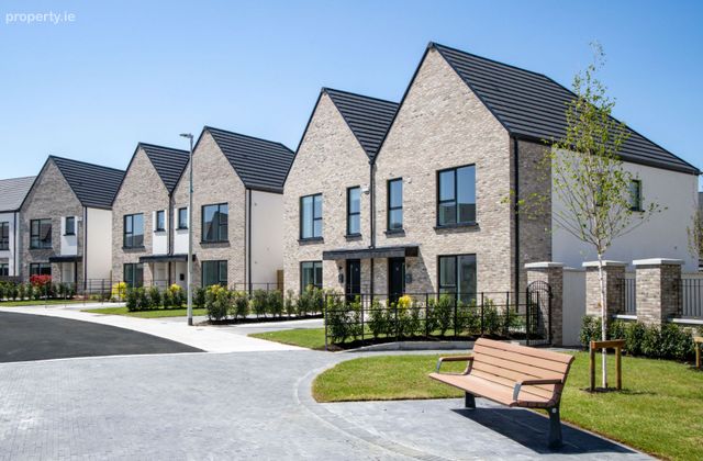 Pebble Cove, Portmarnock, Co. Dublin - Click to view photos
