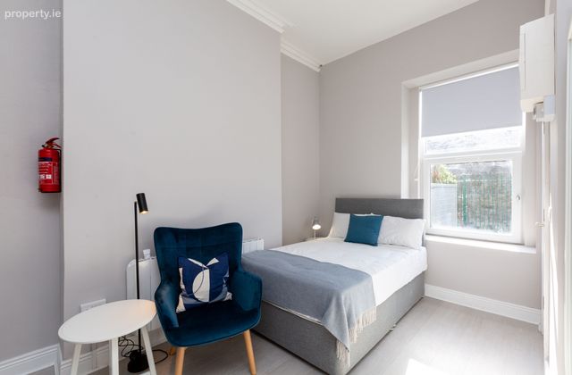 Flat 2, 15 Grove Park, Rathmines, Dublin 6 - Click to view photos
