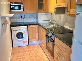 11 Viking Court, Meath Place, Dublin 8, The Coombe, Dublin 8 - Image 5