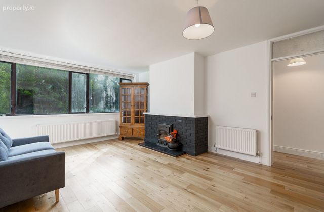 Apartment, Towerville, Sandymount, Dublin 4 - Click to view photos