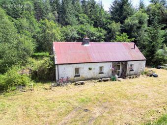 Wild Strawberry Cottage, Carricknagrow, Blacklion, Co. Cavan - Image 5