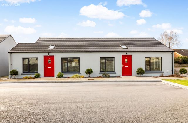 Saint Ailbhe's Place, Ballinagappa Road, Clane, Clane, Co. Kildare - Click to view photos