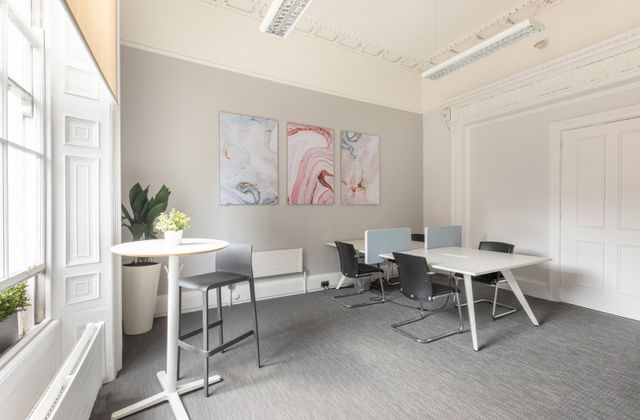 2 Pembroke House, 28-32, Upper Pembroke Street, Dublin 2, Dublin 2 - Click to view photos