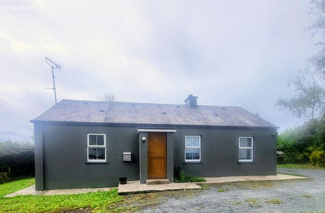 6 Loughbran Cottages, Grange, Carrick-on-Shannon, Co. Leitrim - Click to view photos