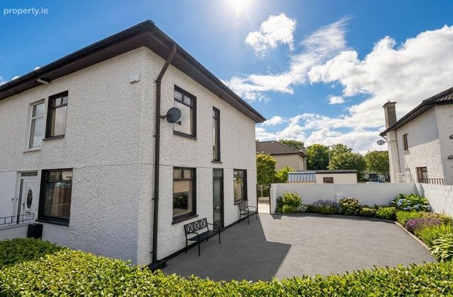 26 Seagrange Avenue, Baldoyle, Dublin 13 - Click to view photos