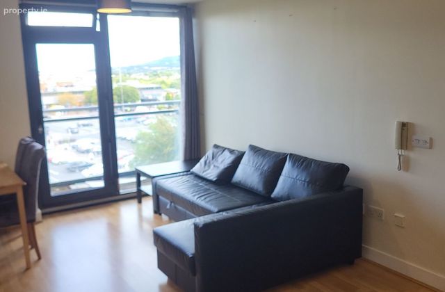 Apartment 53, Alen Hall, Belgard Square, Tallaght, Dublin 24 - Click to view photos