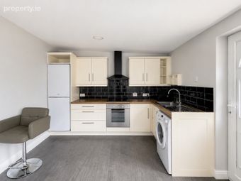 Rossberry Avenue, Lucan, Co. Dublin, Lucan, Co. Dublin - Image 2