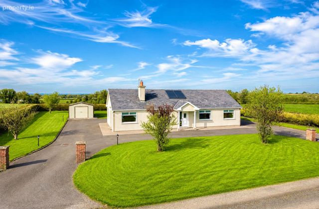 Curraghbawn, Walderstown, The Pigeons, Co. Westmeath - Click to view photos