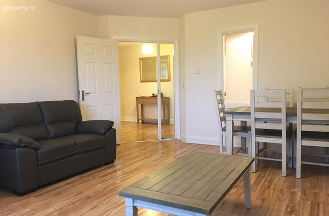 Cedar Square, Ridgewood, Swords, Co. Dublin - Click to view photos
