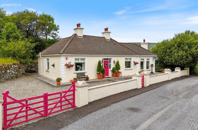 Dooghta Lodge, Dooghta, Cornamona, Co Galway, Cornamona, Co. Galway - Click to view photos