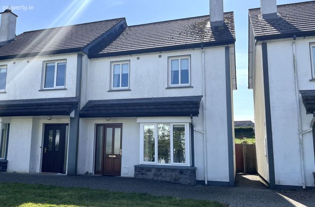 17 Manor Quarter, Knock, Co. Mayo - Click to view photos