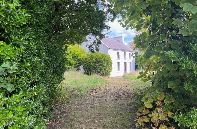 Toormore, Goleen, Co. Cork - Click to view photos