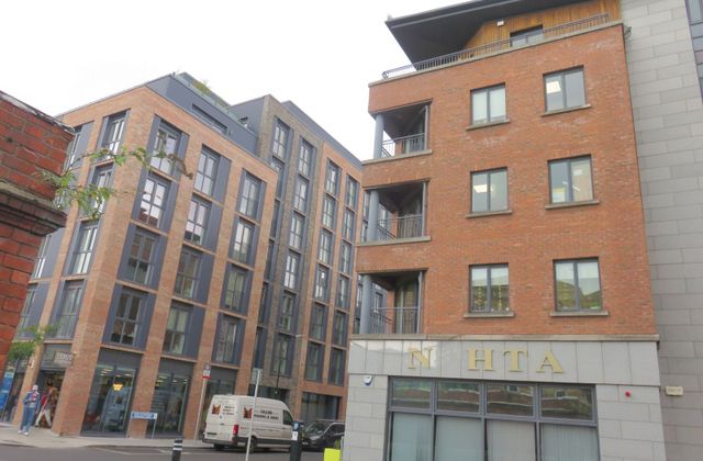 Apartment 8, Newmarket Hall, The Coombe, Dublin 8 - Click to view photos