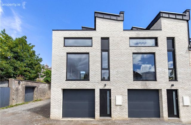 1 Montpelier Lane, Monkstown, Co. Dublin, Monkstown, Co. Dublin - Click to view photos