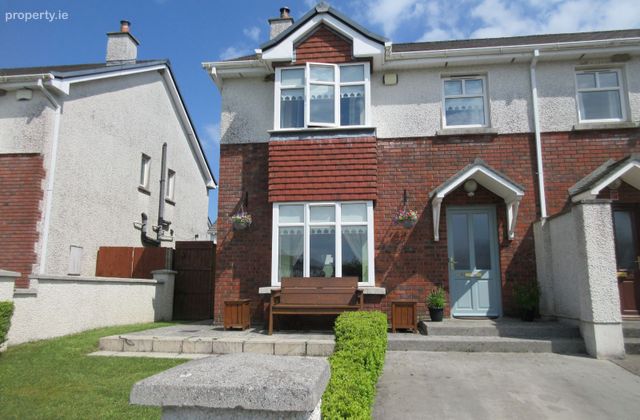 128 Sl&iacute; An Choiste, Monksland, Athlone, Co. Roscommon - Click to view photos