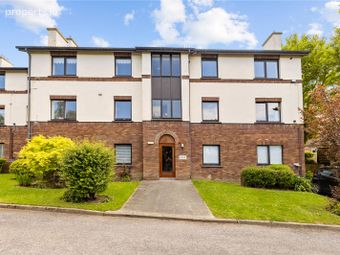 32 The Sycamores, Stradbrook Hill, Blackrock, Co Dublin, Blackrock, Co. Dublin - Image 2