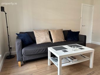 Apartment 81, Custom Hall, Dublin 1 - Image 2