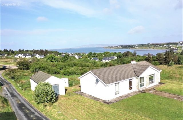 Caravan Road, Dungloe, Co. Donegal - Click to view photos