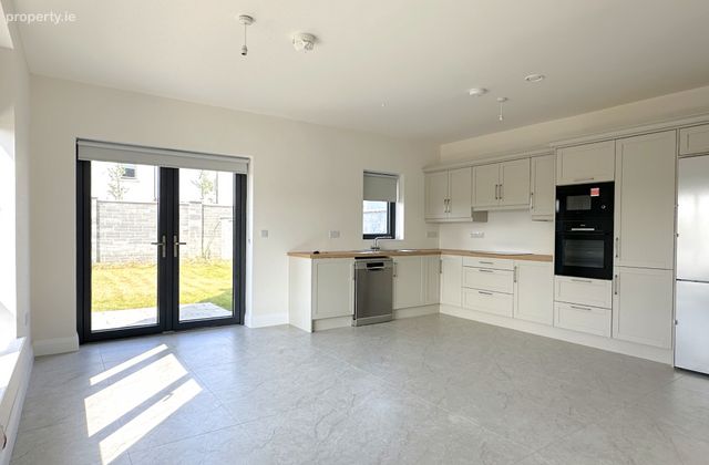 40 Garran Choill Darach, Oranmore, Co. Galway, Oranmore, Co. Galway - Click to view photos