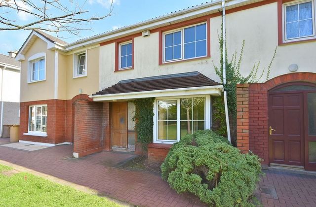 5 Tamhnach L&iacute;, Monavalley, Tralee, Co. Kerry - Click to view photos
