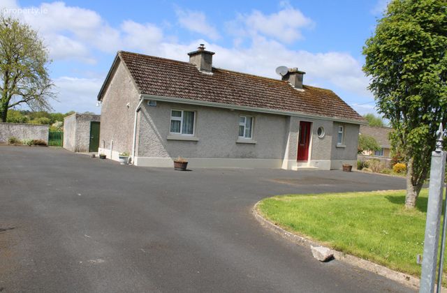 Kilcoolen, Ballyneety, Ballyneety, Co. Limerick - Click to view photos