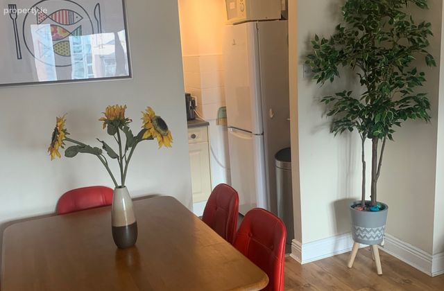 Trinity Square Apartments, Townsend Street, Dublin 2, Dublin 2 - Click to view photos