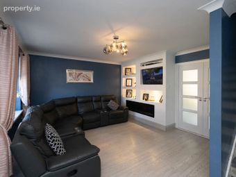 137 Cherrywood Drive, Clondalkin, Dublin 22 - Image 2