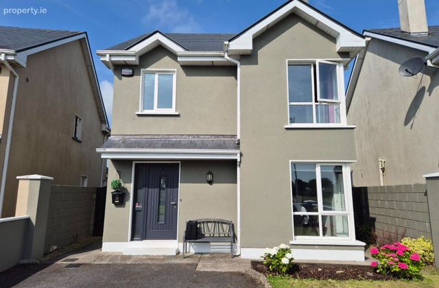 38 Castlegrounds, Cummer, Corofin, Co. Galway - Click to view photos