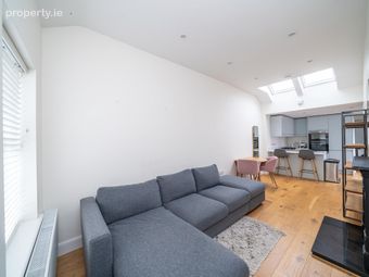 44 Niall Street, Stoneybatter, Dublin 7 - Image 2