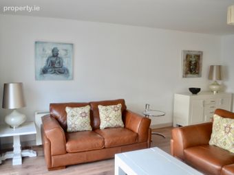Apt 7, Block 10, Gallery Quay, Dublin 2 - Image 2