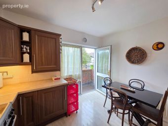 28 The Courtyard, Maelduin, Dunshaughlin, Co. Meath - Image 5
