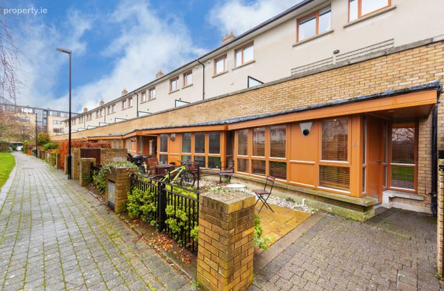 65 Milltown Avenue, Mount Saint Annes, Milltown, Dublin 6 - Click to view photos