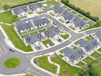 8 Roseville Crescent, Cahir, Co. Tipperary, Cahir, Co. Tipperary - Image 3
