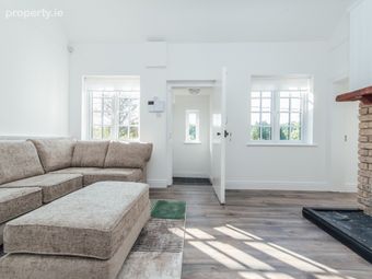 Hands Cottage, Lower Road, Chapelizod, Dublin 20 - Image 4