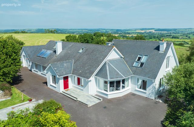 Knockglass, Ladysbridge, Co. Cork - Click to view photos