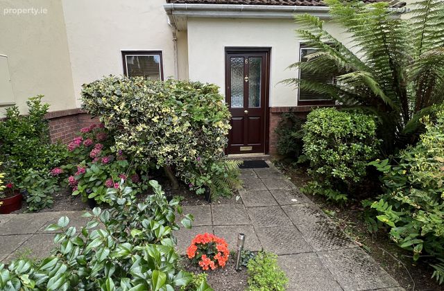 6 St Johns Close, Mountown, Dun Laoghaire, Co. Dublin - Click to view photos