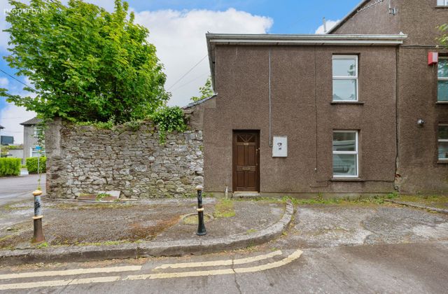 89a Barrack Street, Cork, Cork City Centre, Co. Cork - Click to view photos