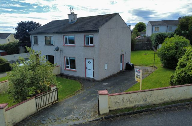 14 Glenard Park, Letterkenny, Letterkenny, Co. Donegal - Click to view photos