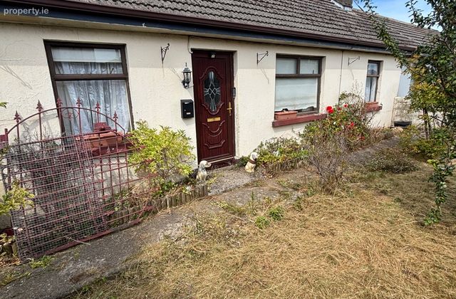 27 Ballybeg, Rathnew, Wicklow Town, Co. Wicklow - Click to view photos