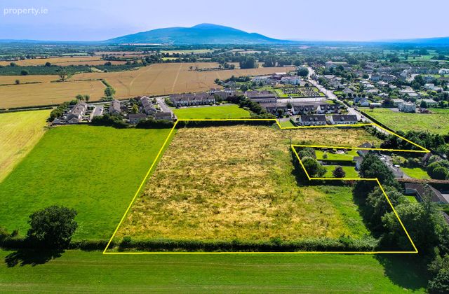 Cahir Rd, Clerihan, Clonmel, Co. Tipperary - Click to view photos