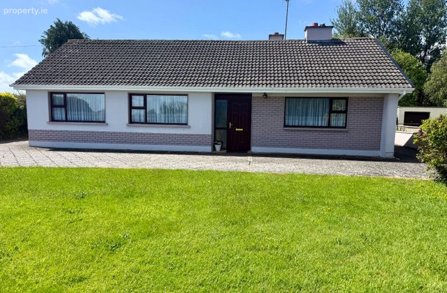 Carrick, Ballinlough, Ballinlough, Co. Roscommon - Click to view photos