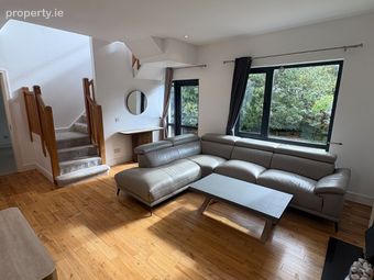 16 The Courtyard, Woodville, Glanmire, Co. Cork - Image 2