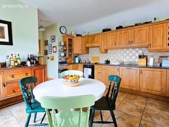4 Campbells Park, Ardee, Ardee, Co. Louth - Image 5