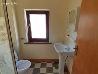 Apartment 7, 28/29 Castle Street Upper, Tralee, Co. Kerry - Image 3