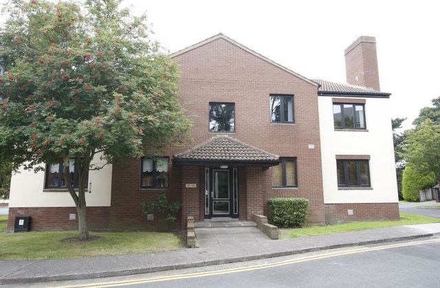 Brooklawn, Strandville Avenue East, Clontarf, Dublin 3 - Click to view photos