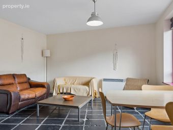 Apartment 4 Blind Quay, Lower Exchange Street, Dublin 8 - Image 3
