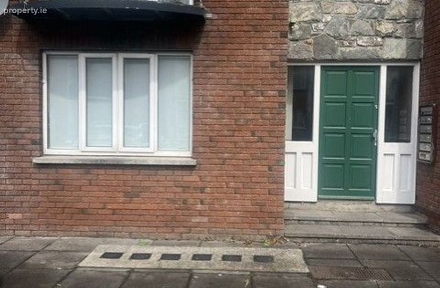Apartment 3, Griffith Court, The Laurels, Dundalk, Co. Louth - Click to view photos